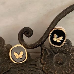 3/$25 🦋 Butterfly Studs 🦋